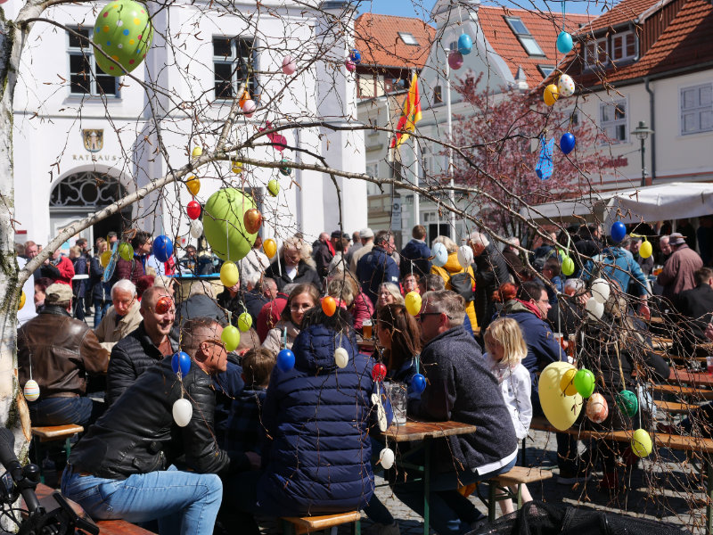 26.04.2025 - 4. Bockbierfest auf dem Wolgaster Rathausplatz